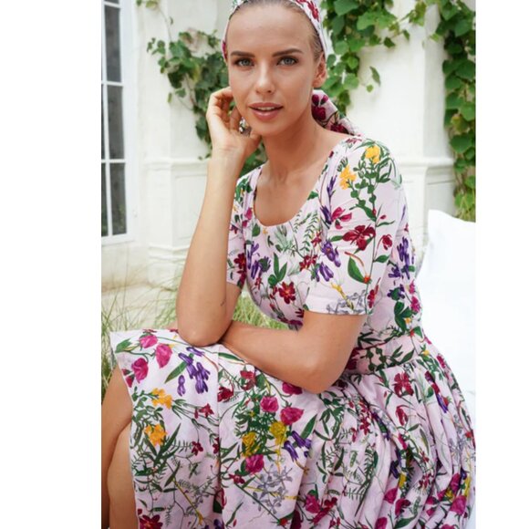 SAMANTHA SUNG Dresses & Skirts - Samantha Sung Musola Dress USA small
